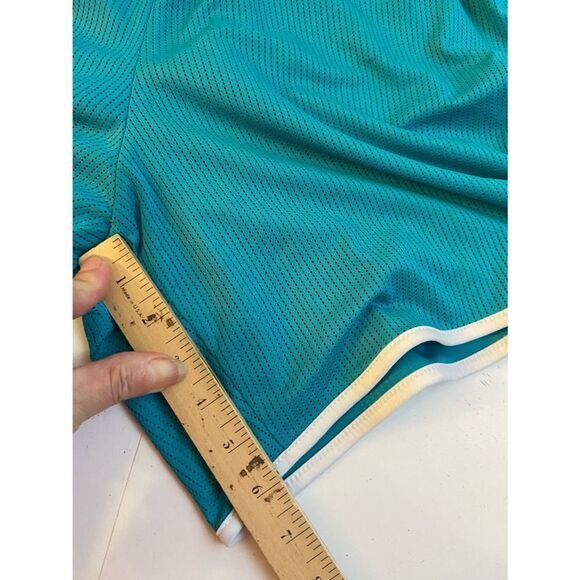 Danskin green shorts size 2x - Picture 7 of 8